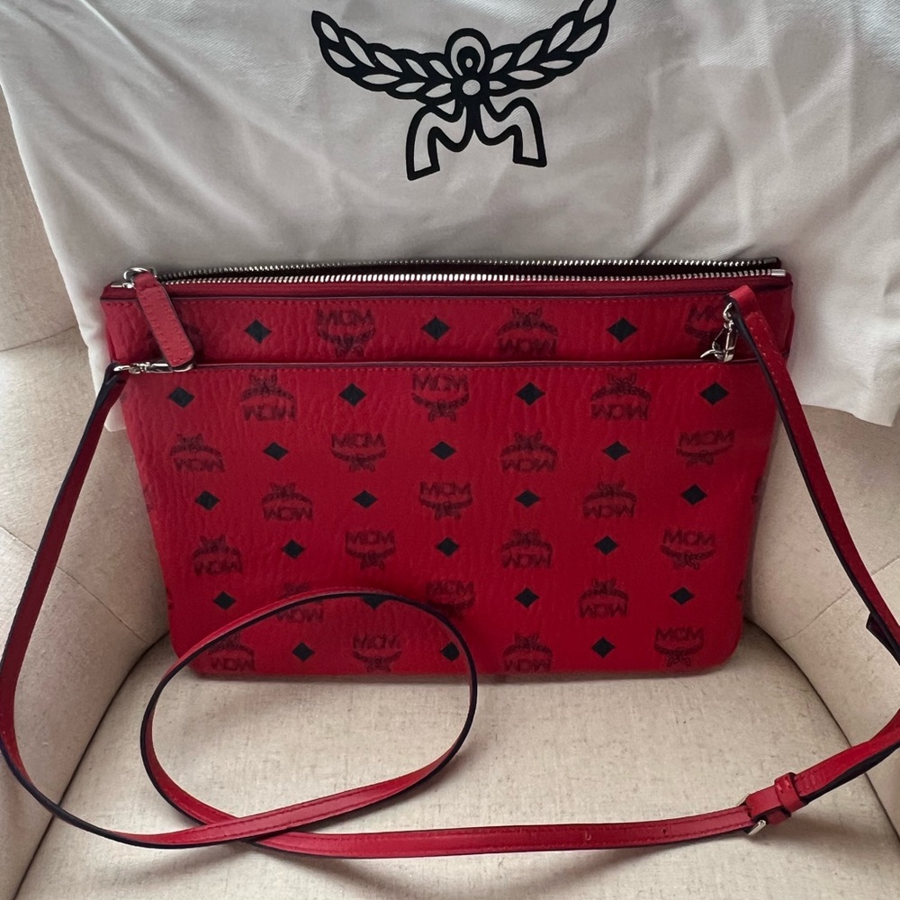 Mcm crossbody bag!! - Picture 3 of 4